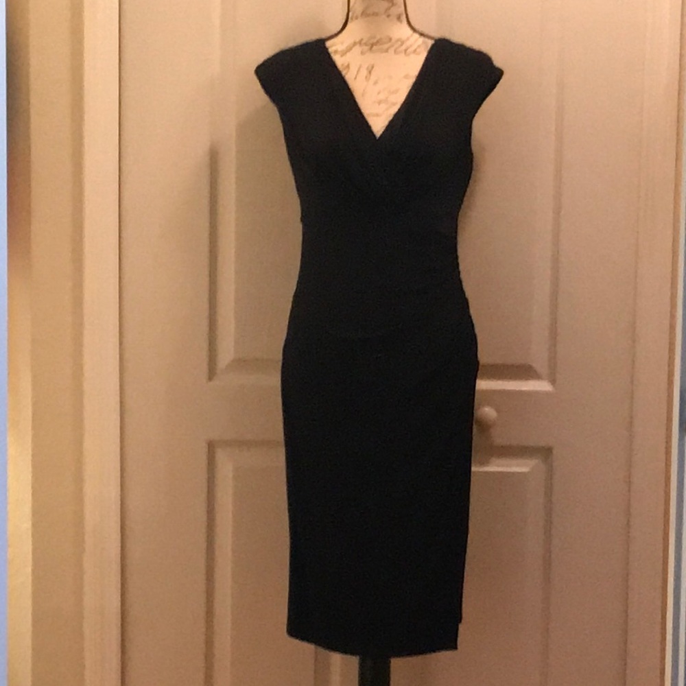 NWOT! BEAUTIFUL & SEXY CLASSIC LINED SIDE ZIP CINCHED BLACK DRESS S
